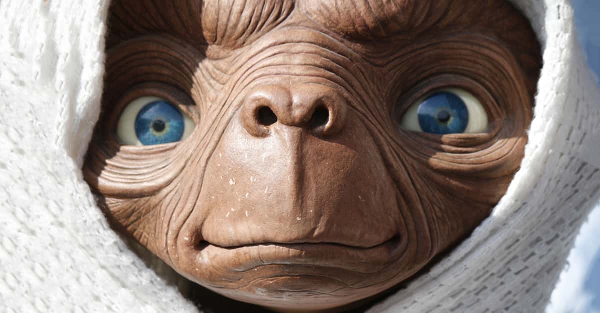 Out-Of-This-World Facts About E.T. The Extra-Terrestrial