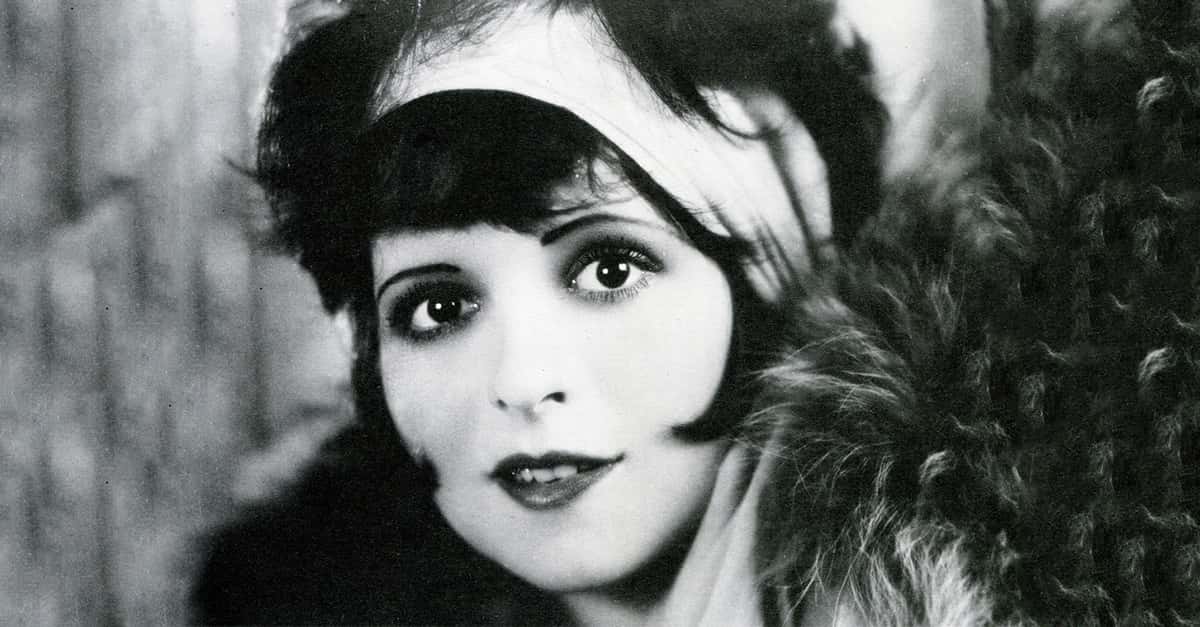 Clara Bow Was Hollywood's First "It" Girl—And Her Story Is Tragic