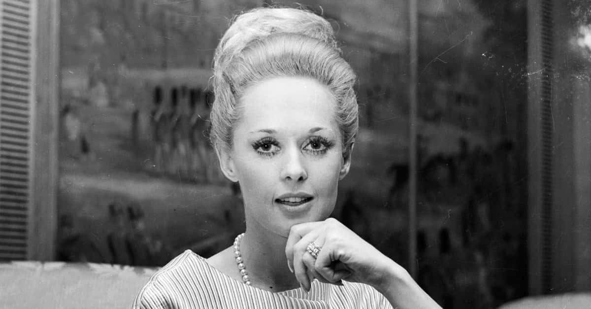 Horrifying Facts About Tippi Hedren, The Object Of Hitchcock’s Obsession