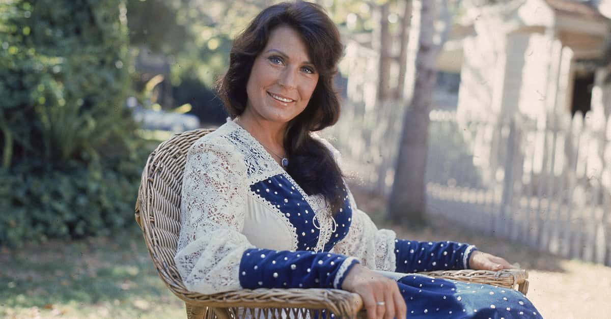 Trailblazing Facts About Loretta Lynn, The Coal Miner's Daughter