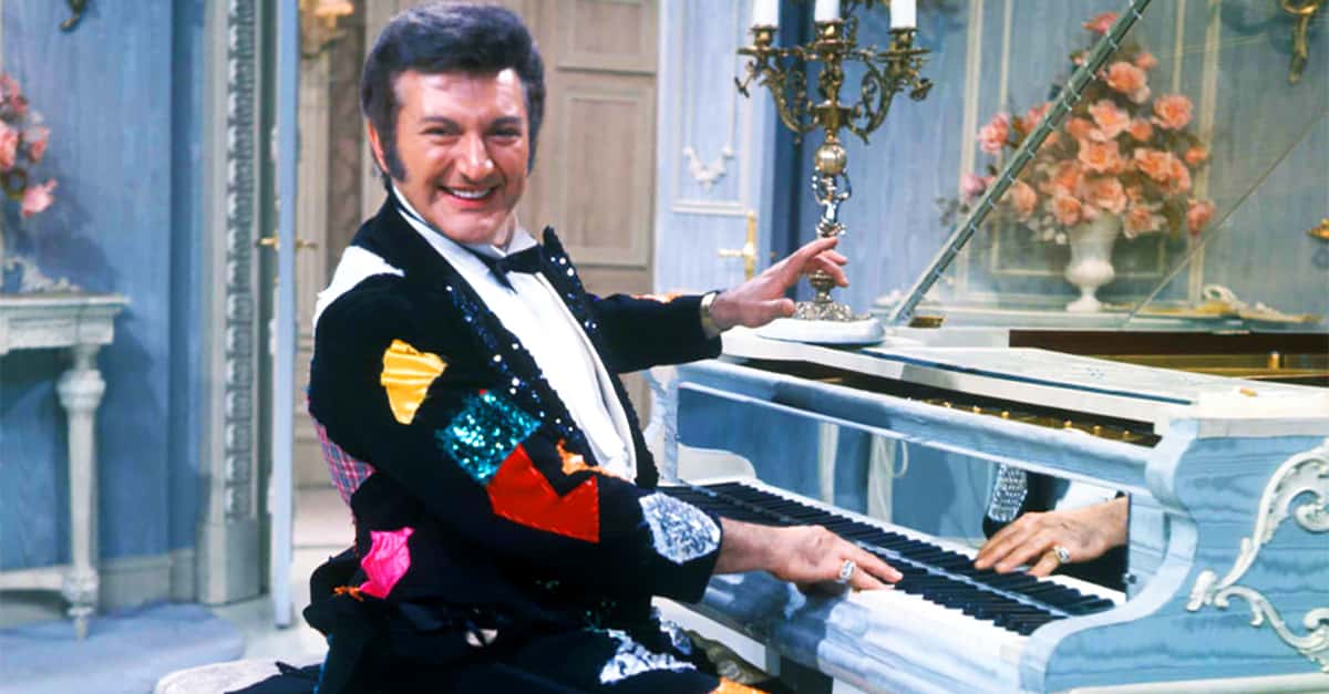 Flamboyant Facts About Liberace, The Scandalous Showman