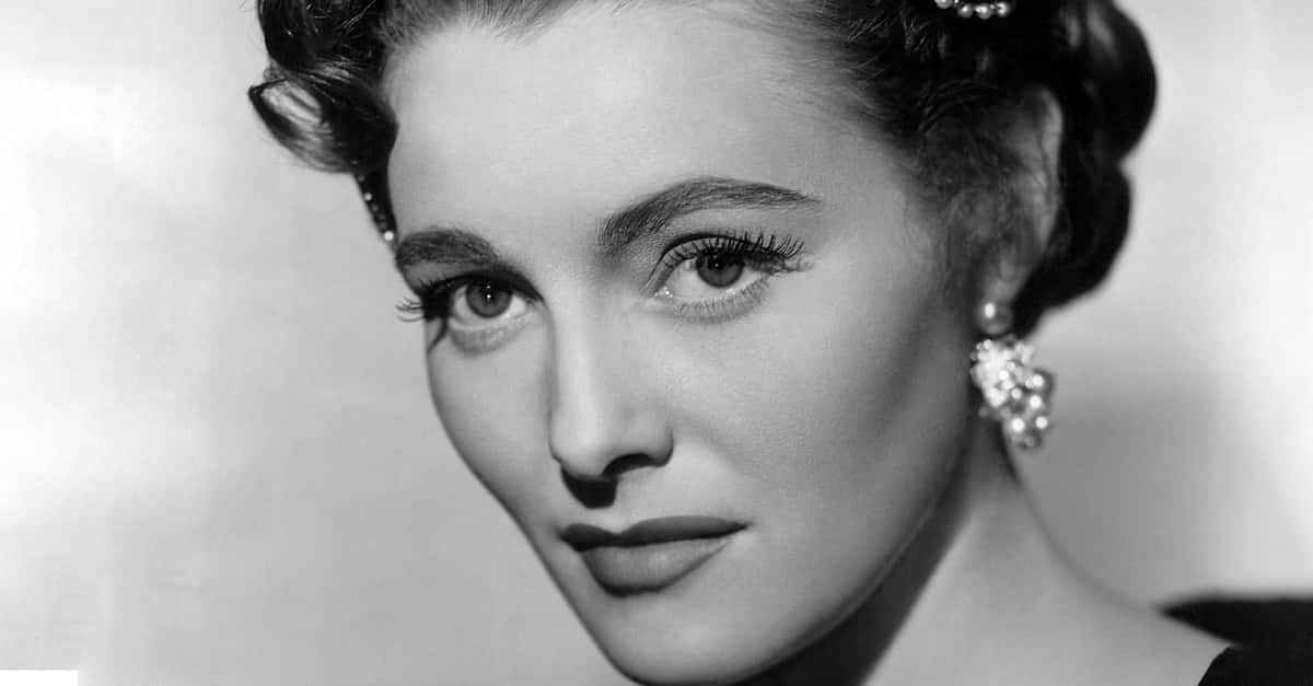 Agonizing Facts About Patricia Neal, The Heartbroken Actress