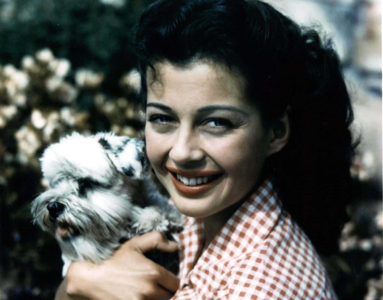 Intoxicating Facts About Gail Russell, Hollywood’s Most Reluctant Star