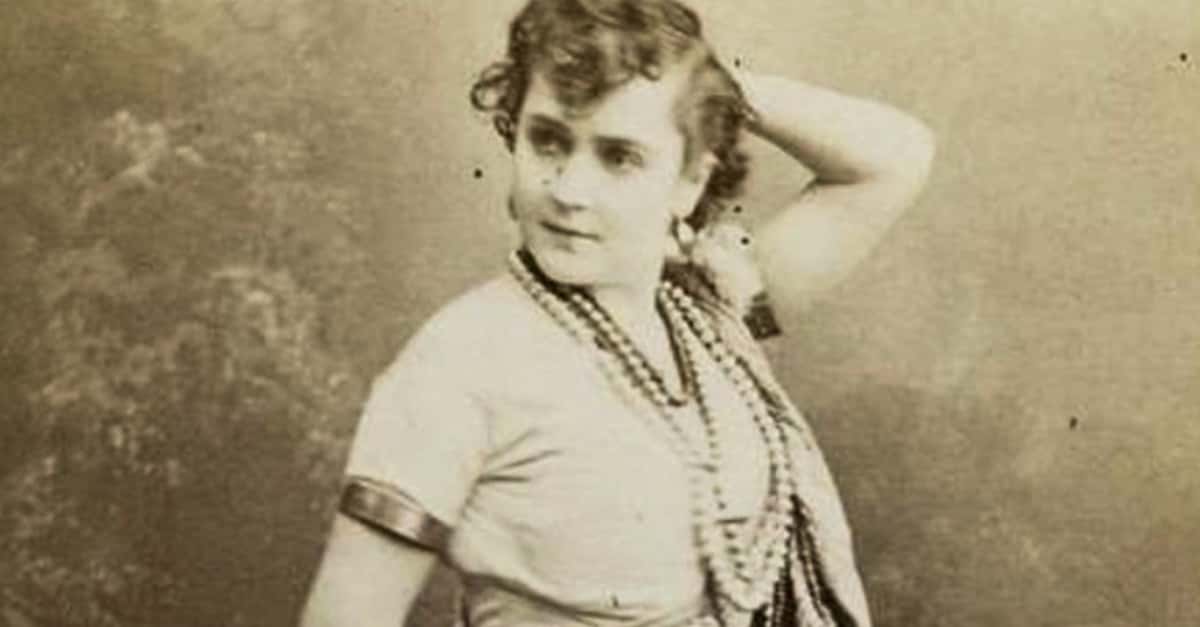 Feisty Facts About Adah Isaacs Menken, The First Scandal-Maker