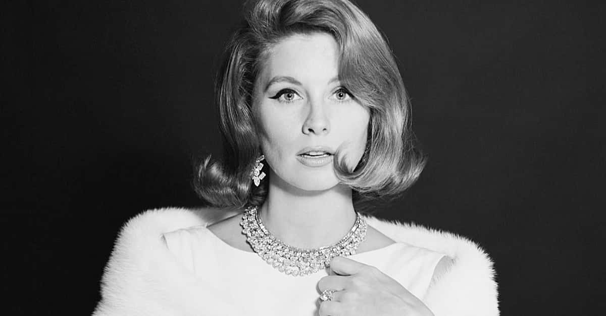 Stunning Facts About Suzy Parker, The First Supermodel