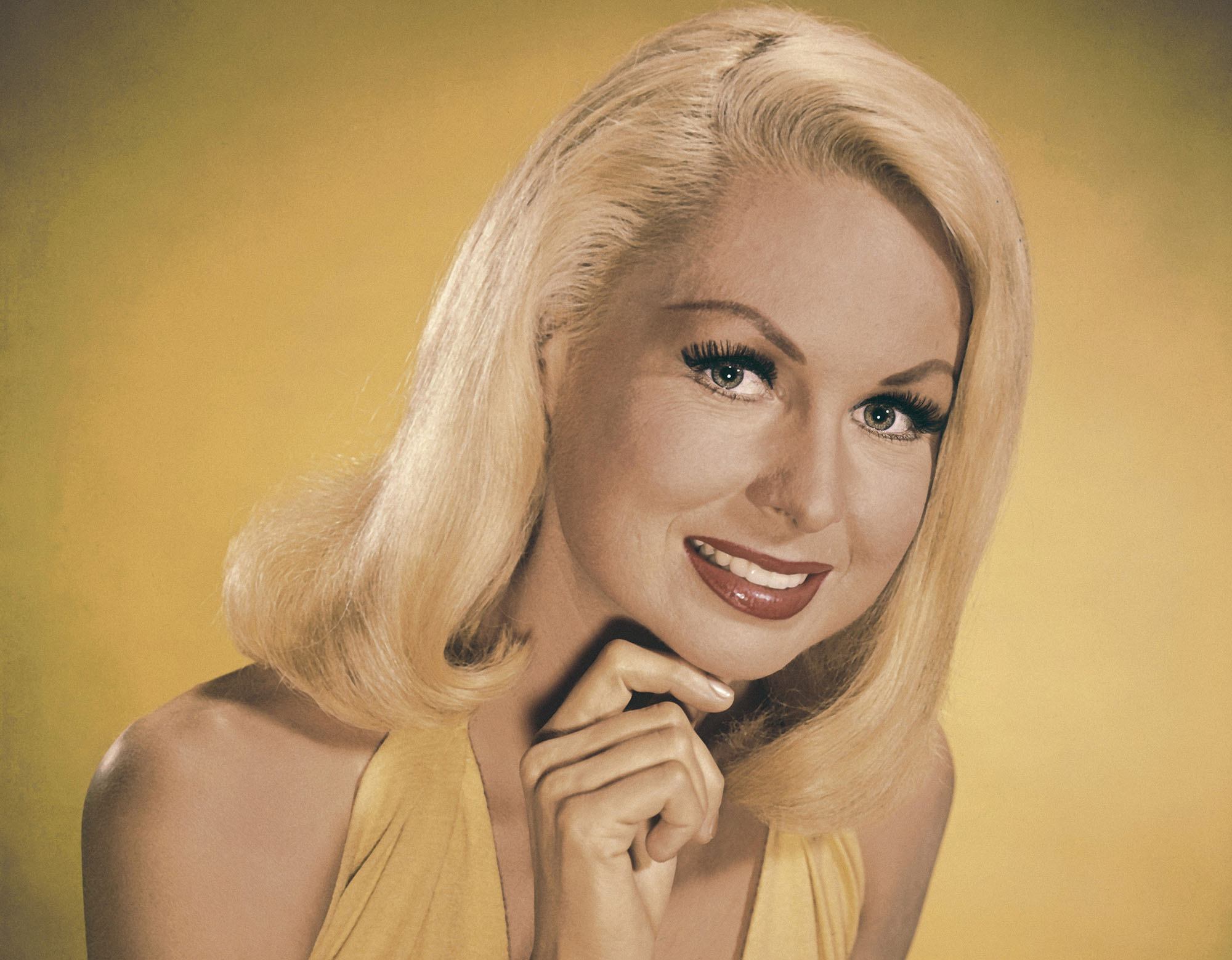 Revealing Facts About Joi Lansing, The Forgotten Glamour Goddess