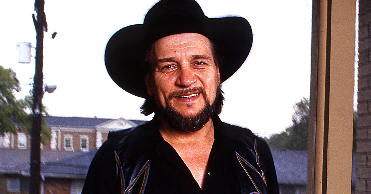 Hard-Living Facts About Waylon Jennings, Country’s Iconic Outlaw