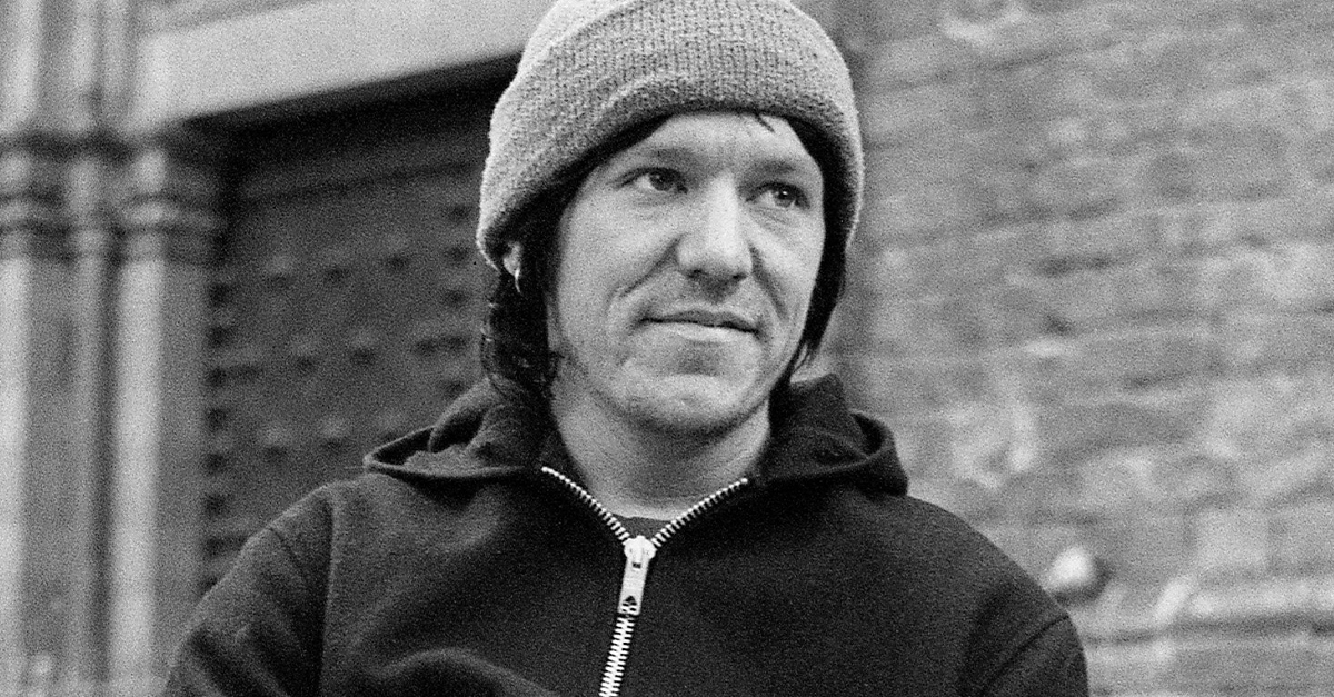 Miserable Facts About Elliott Smith, The Singer We Can’t Forget