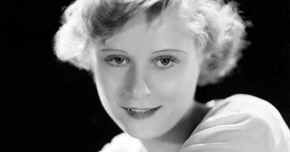 Black and white publicity photo of Peg Entwistle