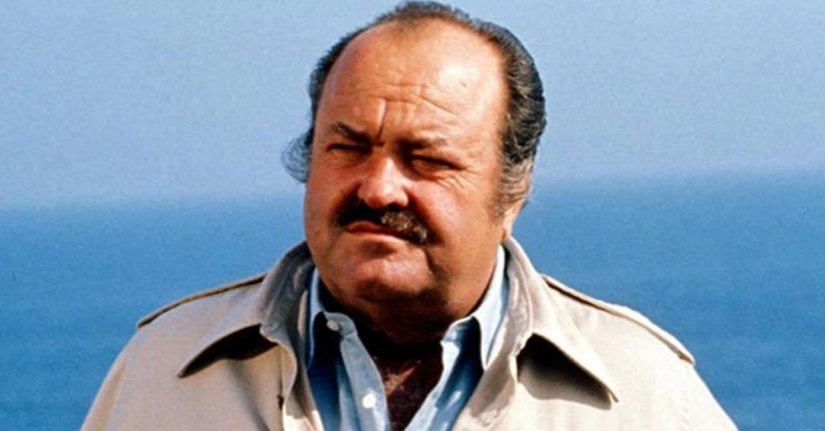 Screenshot from Cannon (1971)