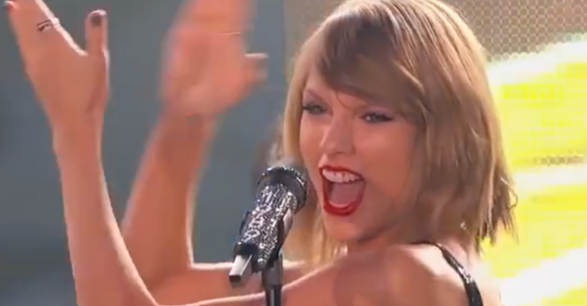 A Timeline Of Taylor Swift's Boyfriends From Joe Jonas To Travis Kelce