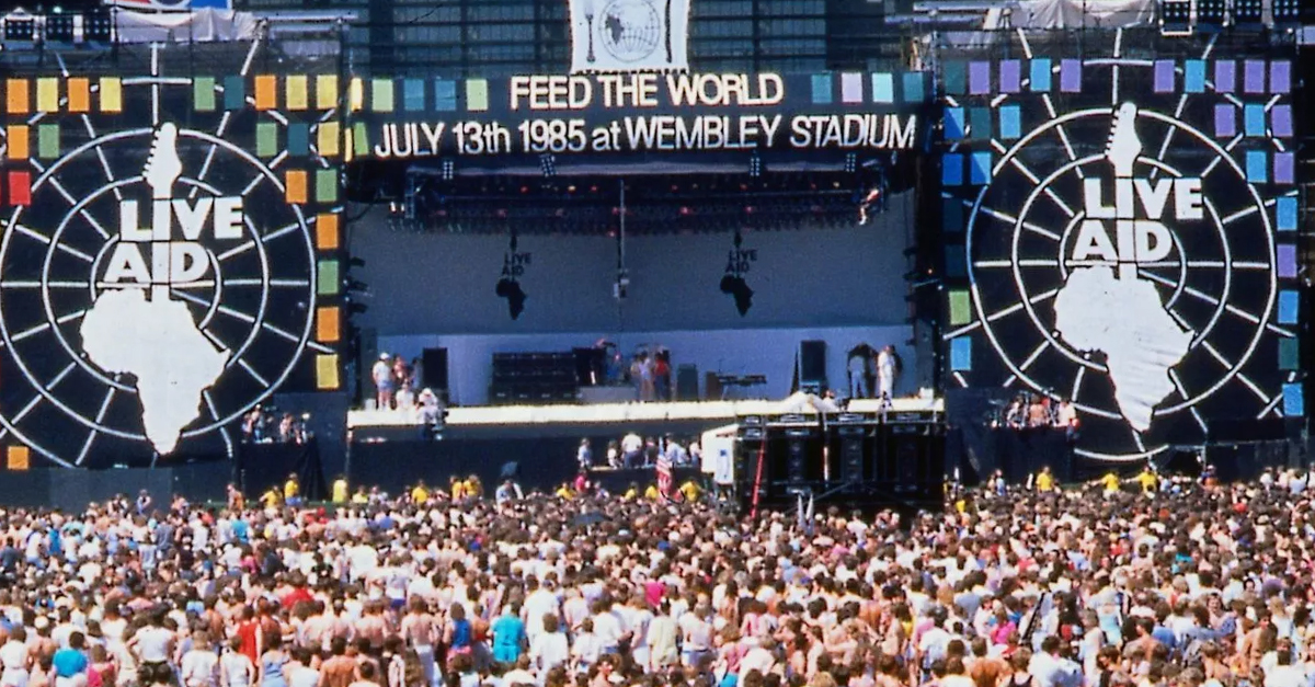 The Led Zeppelin Concert That Featured Phil Collins On Drums