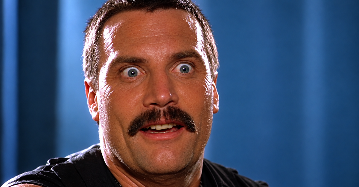Screenshot of Vernon Wells as Captain Bennett in Commando (1985)