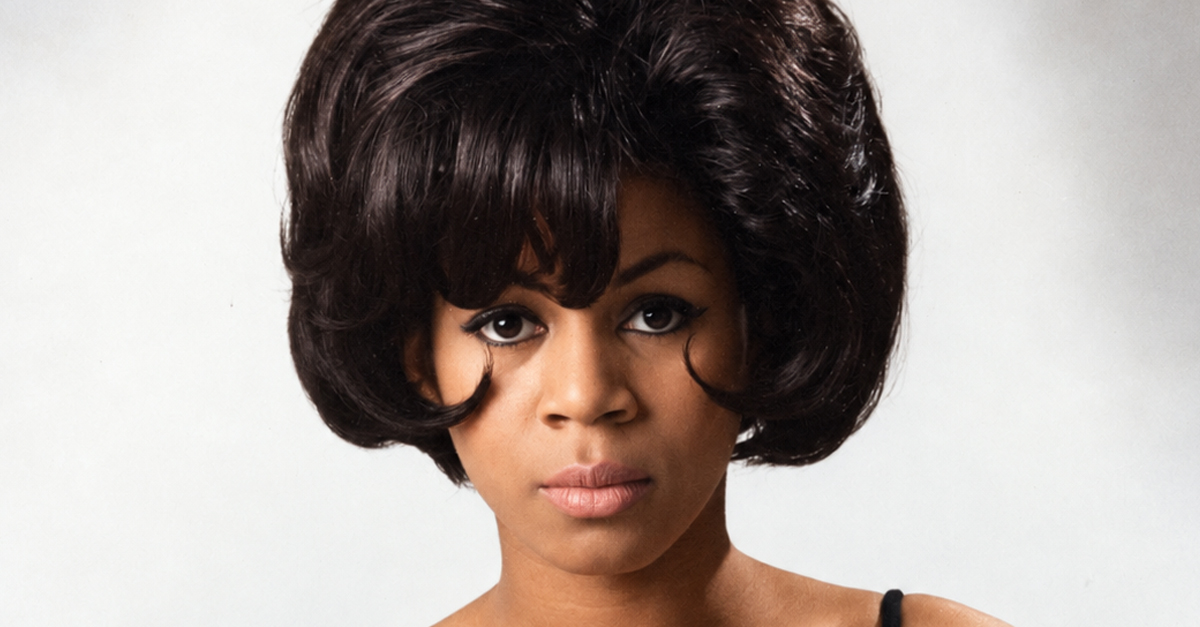 CHICAGO - CIRCA 1967: Chess Records singer Angela Davis better known by her real name Minnie Riperton poses for a portrait circa 1967 in Chicago, Illinois.