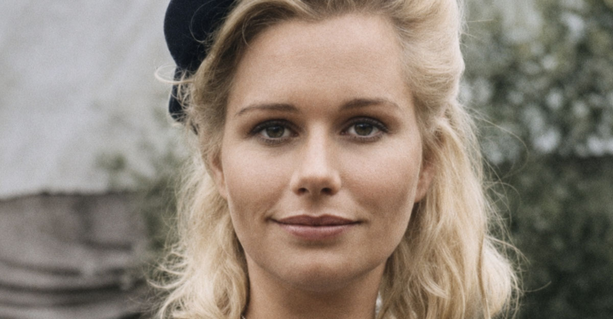 Sally Kellerman in pose for Robert Altman's 'M*A*S*H' 1970