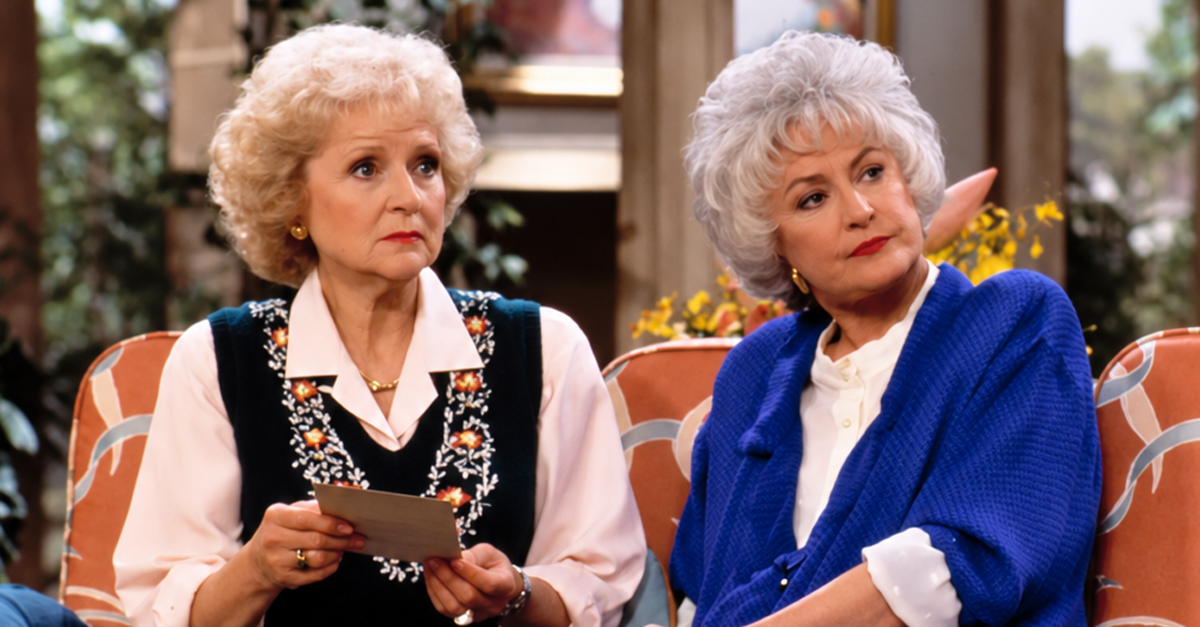 Screenshot of Betty White and Bea Arthur on The Golden Girls (1985-1992)