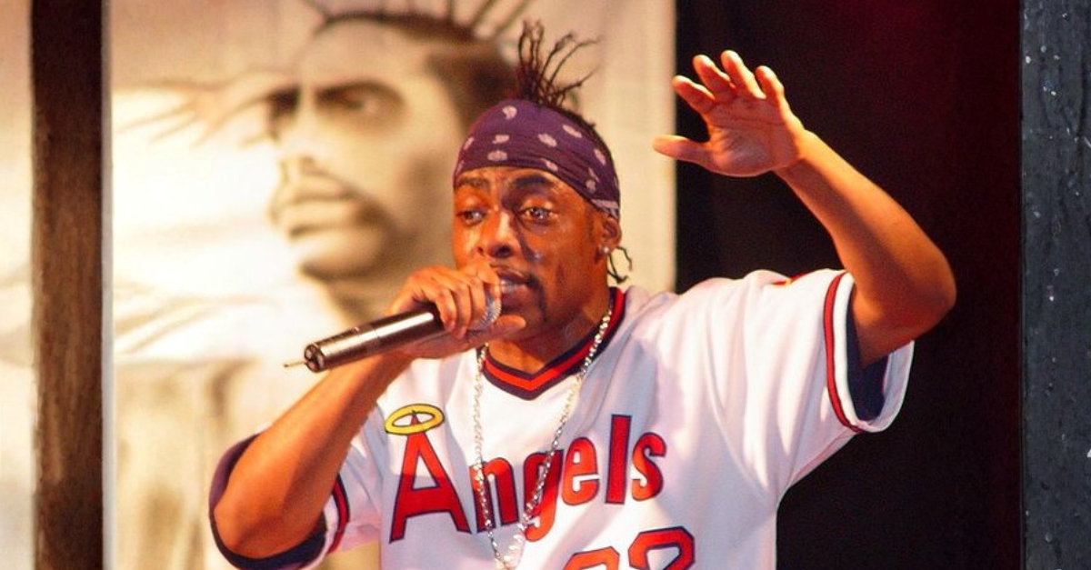 Coolio performing for US military Task Force Eagle SFOR XV
