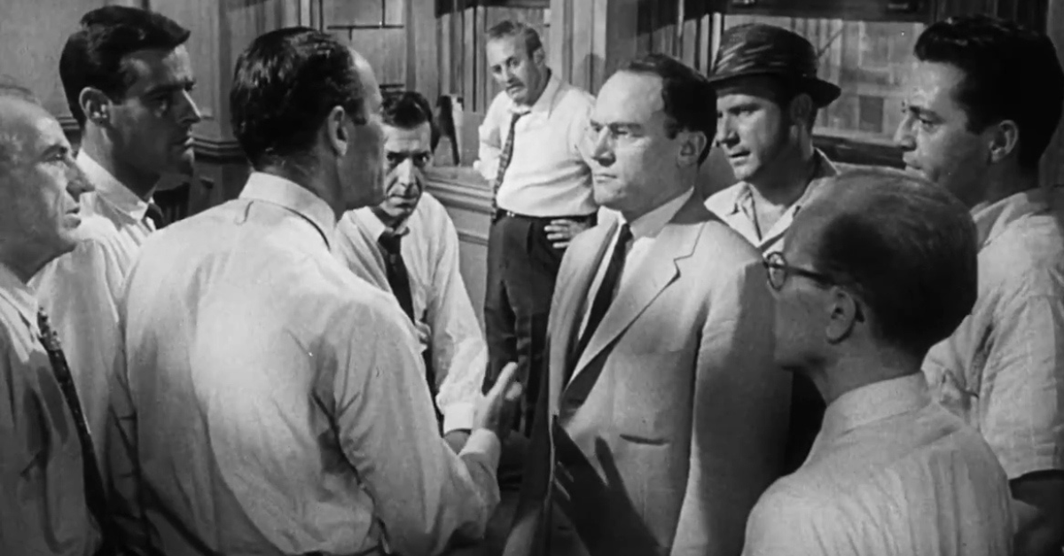 Moviescene from the trailer of Twelve Angry Men