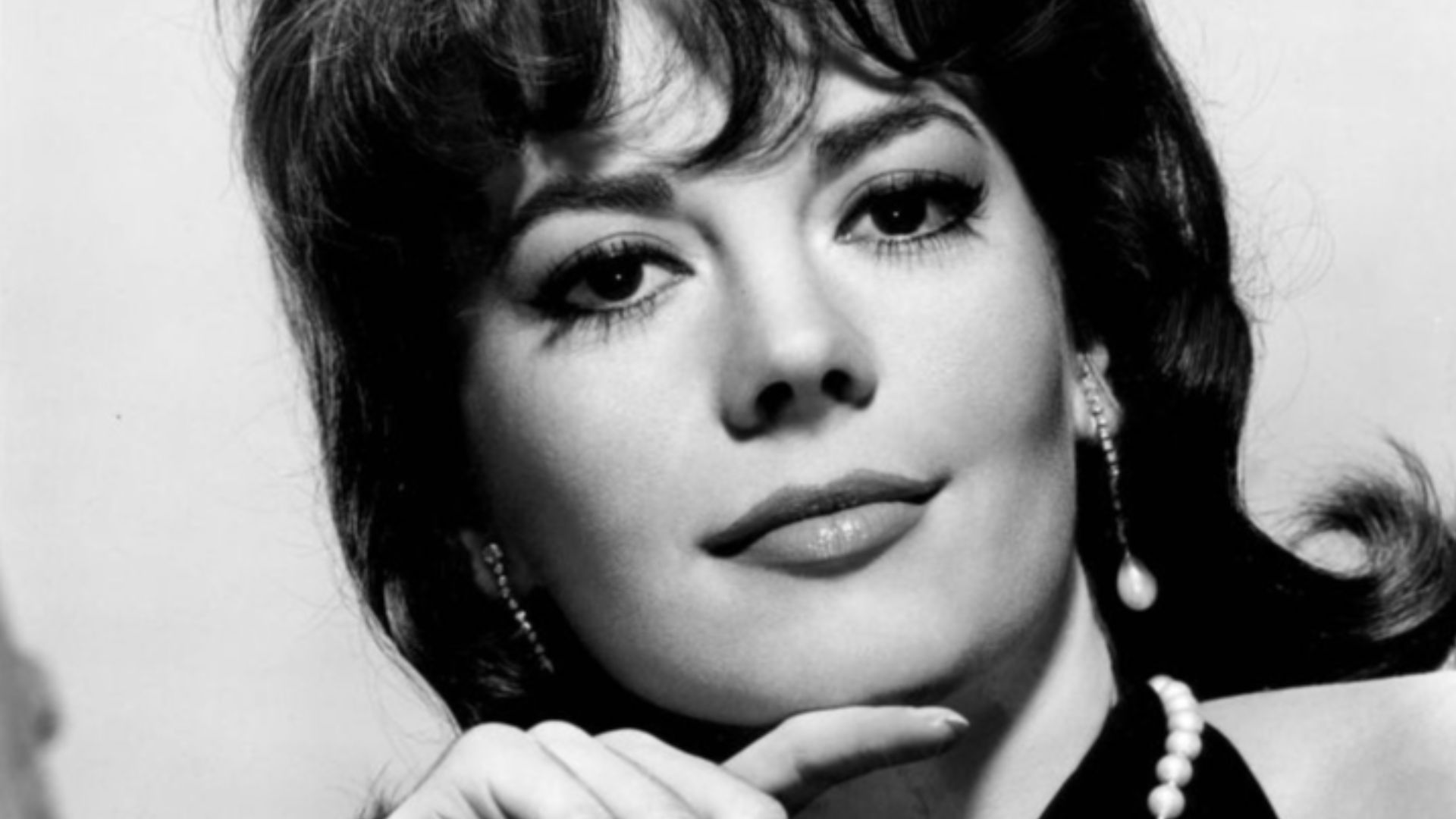 Natalie Wood s Death Was One Of Hollywood s Most Enduring Mysteries natalie-wood-s-death-was-one-of-hollywood-s-most-enduring-mysteries