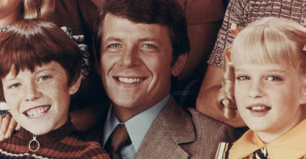 Behind the scenes, Robert Reed despised The Brady Bunch—and clashed ...