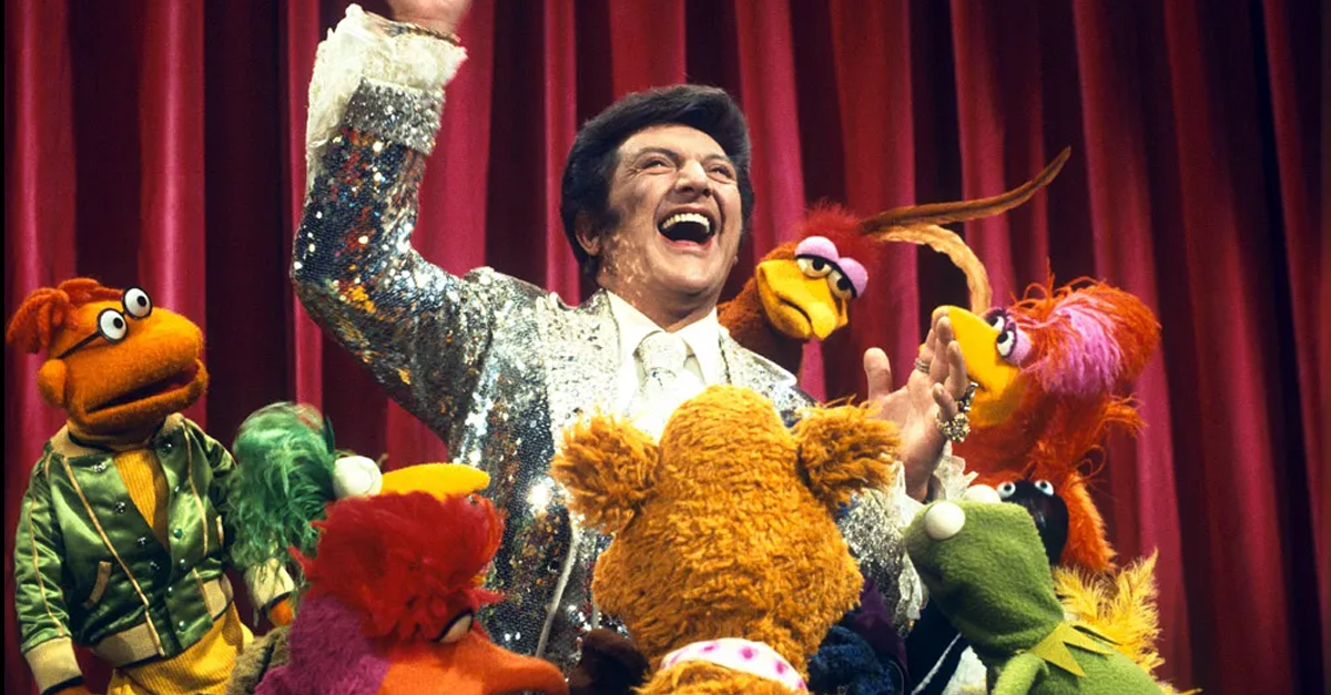 Screenshot of Liberace on The Muppet Show (1976-1981)