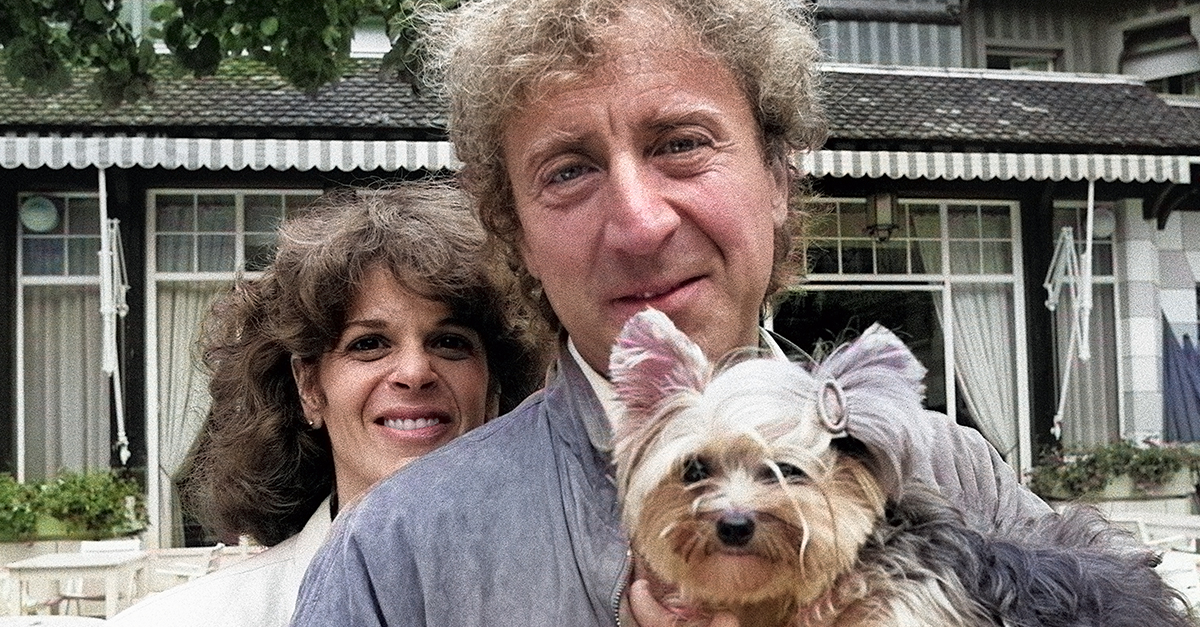 Us actor and director Gene Wilder poses with his wife Gilda Radner, on September 07, 1984 during the 10th American Film Festival of Deauville.