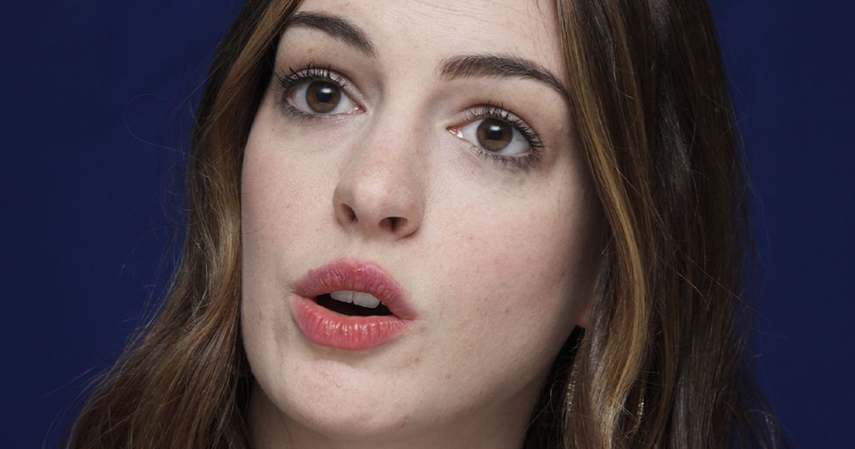 Anne Hathaway talking mid-sentence