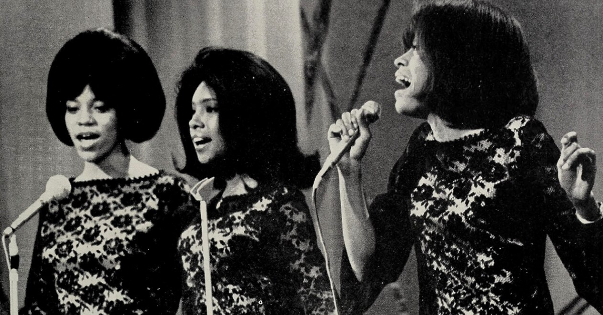 The Supremes featured on the cover of Cash Box magazine, 31 July 1965.