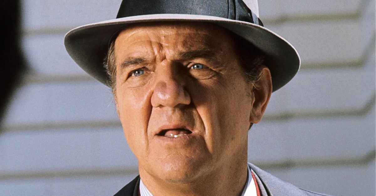 THE STREETS OF SAN FRANCISCO - "The Stamp of Death" - 8/29/73 Karl Malden / Getty Images