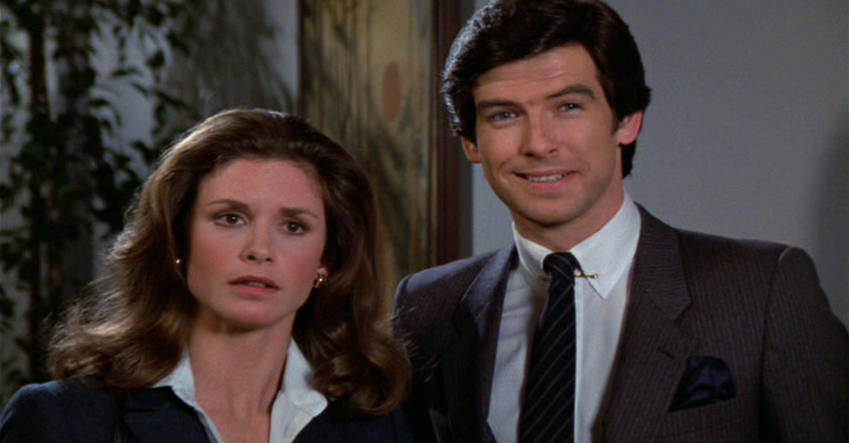 Screenshot of actors Stephanie Zimbalist and Pierce Brosnan in NBC’s Remington Steele (1982-1987)