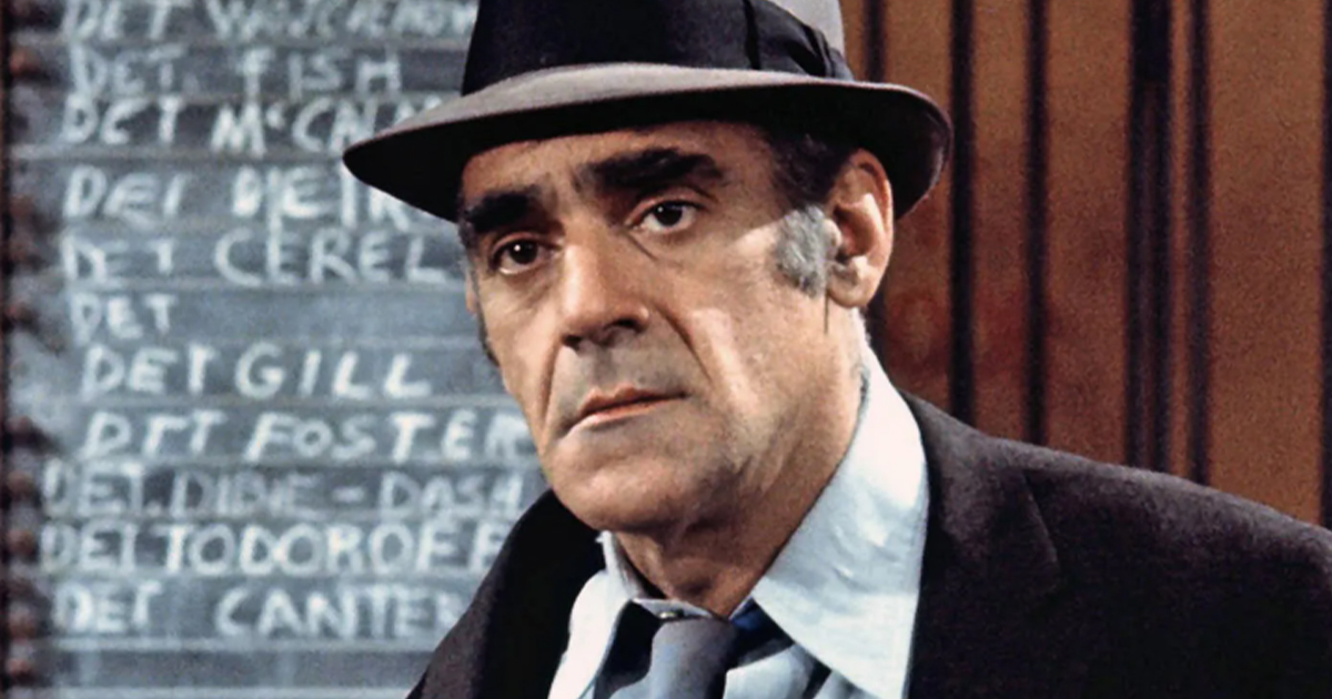 Abe Vigoda wearing a hat