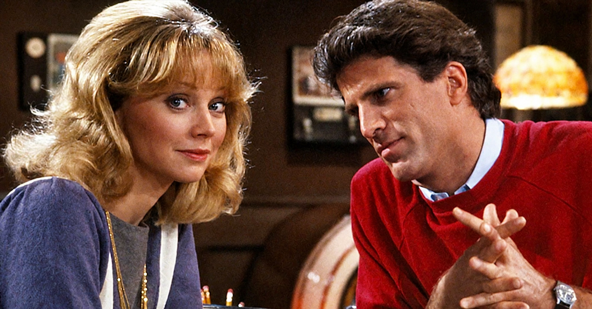 Screenshot of actors Shelley Long and Ted Danson in Cheers (1982-1993)