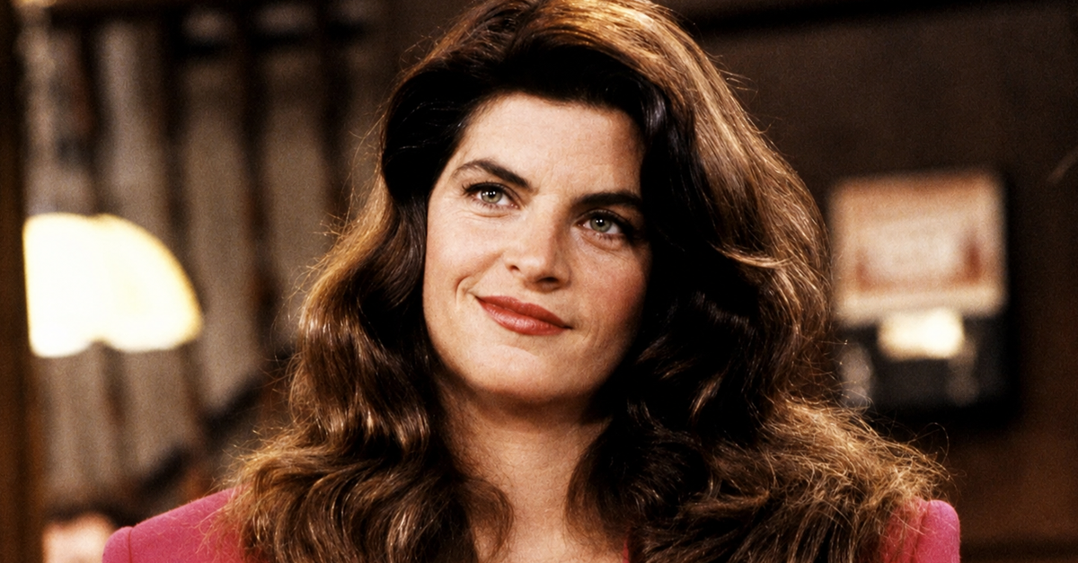 Screenshot of Kirstie Alley as Rebecca Howe on the American television sitcom Cheers (1982-1993)