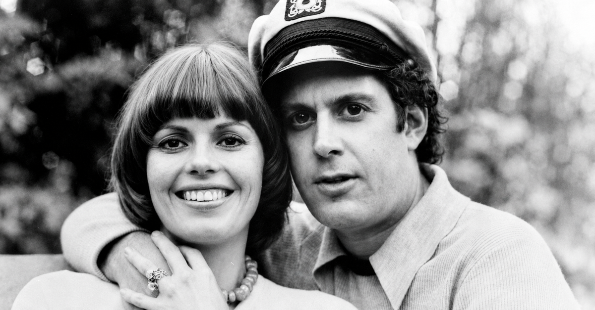 Daryl Dragon and his wife Toni Tennille of the group "Captain & Tennille", circa 1976