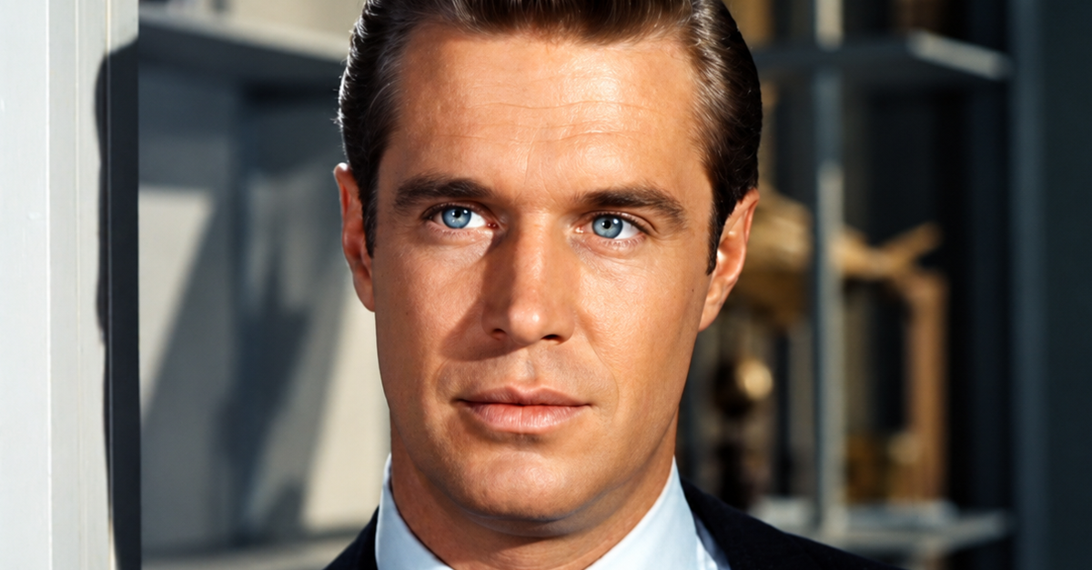 George Peppard as Paul Varjak in Breakfast at Tiffany's (1961)