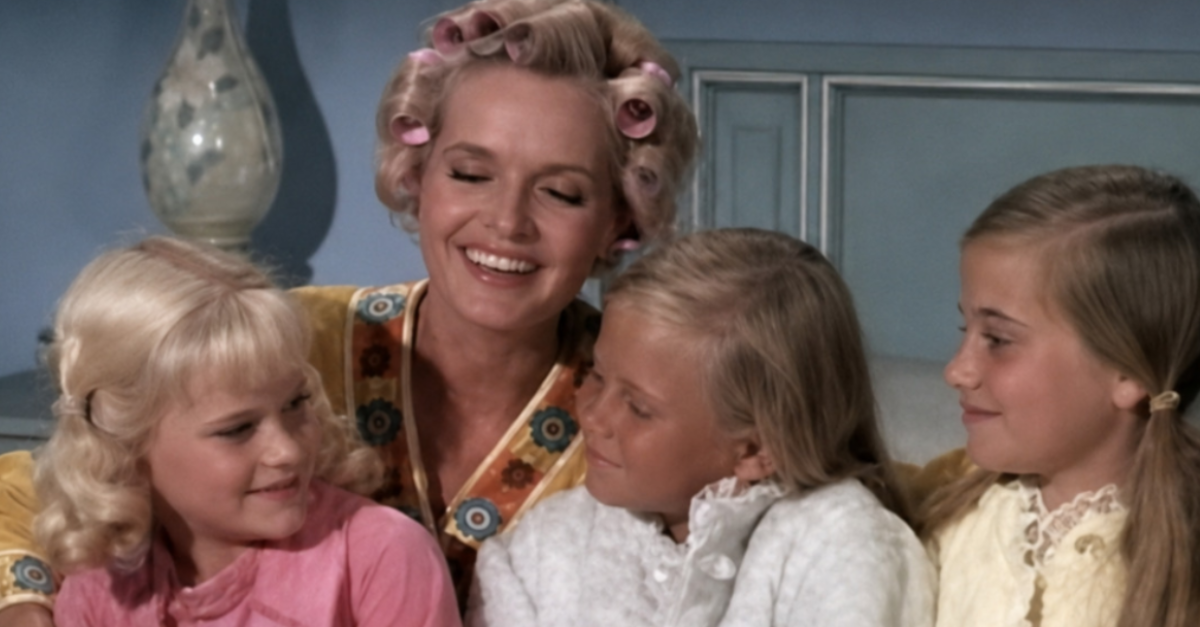 Screenshot from The Brady Bunch, Paramount+